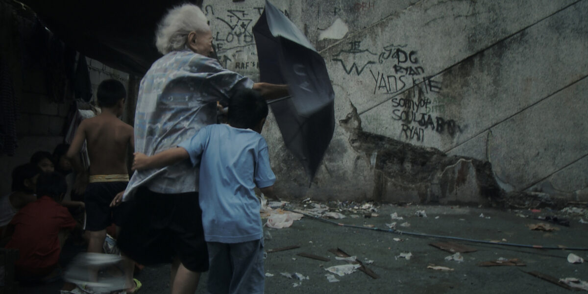 Lola (Brillante Mendoza, 2009)